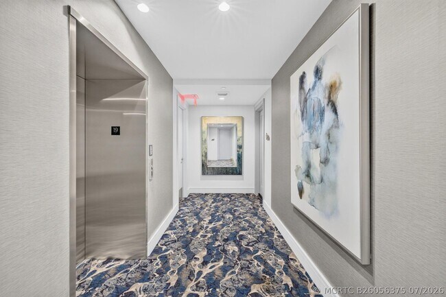 Building Photo - 100 E Las Olas Blvd