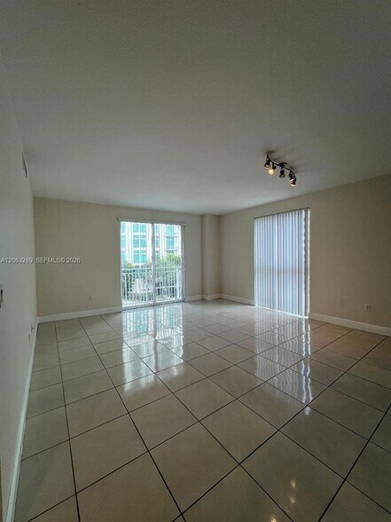 Building Photo - 7275 SW 90th Way