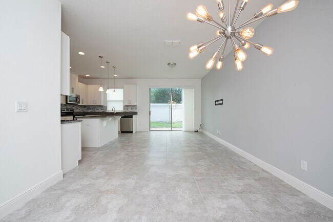 Building Photo - Two story Townhouse 2-bedroom, 2.5 bath in Eagle Creek of Lake Nona