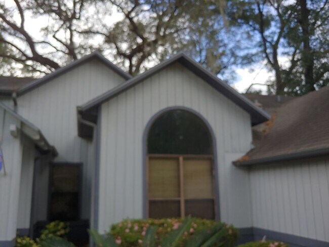 Building Photo - Beautifully Renovated Home in The Reserve!
