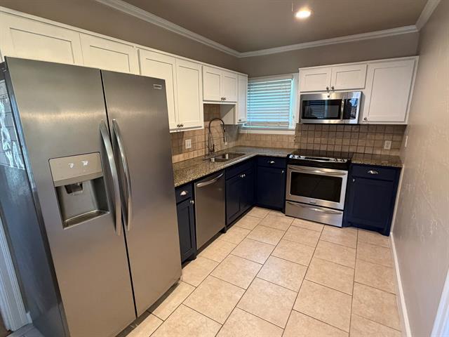 Building Photo - 4332 Calmont Ave