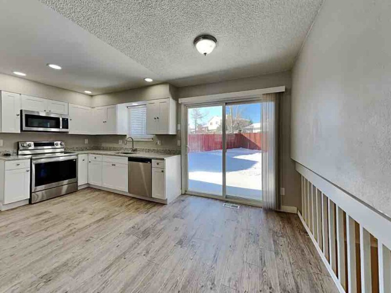 Building Photo - 6930 Sugar Creek Cir