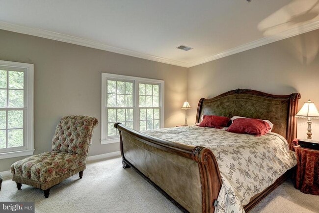 Building Photo - 1657 Colonial Hills Dr