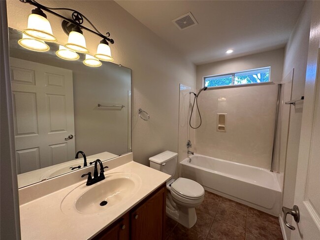 Building Photo - 9009 Sun Shower Bend