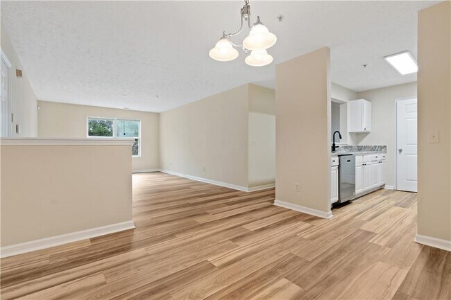 Building Photo - 6104 Waldrop Pl
