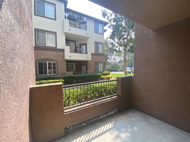 Building Photo - r0299