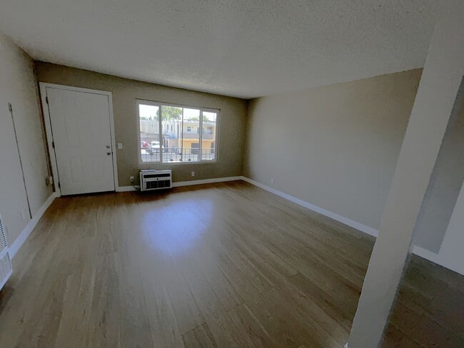 Building Photo - 8936 Cedros Ave