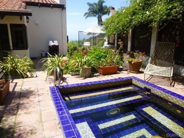 Building Photo - 6751 Alta Vista Dr