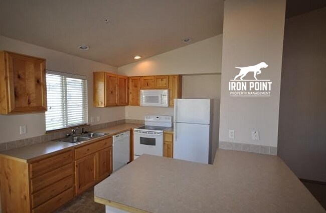 Building Photo - 2107 E Whispering Willow Ln