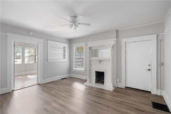 Building Photo - 742 Charles Allen Dr NE