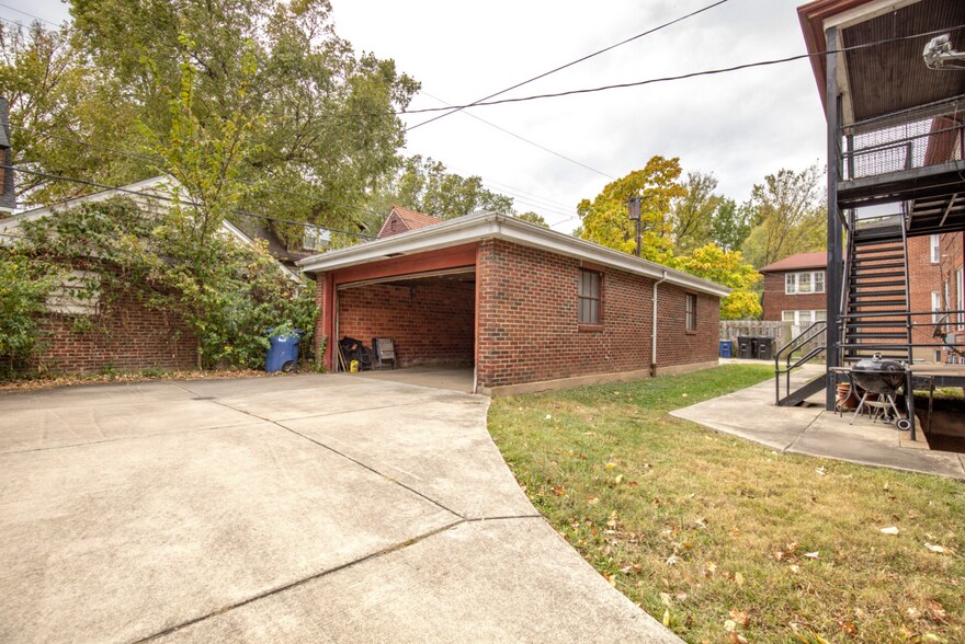 Building Photo - 7234 Amherst Ave
