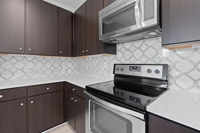 Building Photo - 1900 Barton Springs Rd