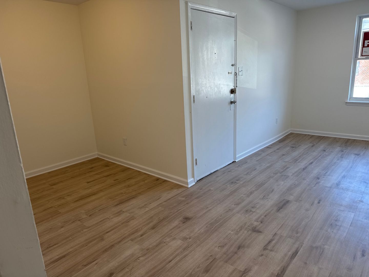 Building Photo - 9440 Woodbridge Rd