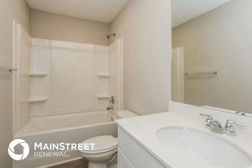 Building Photo - 518 Firethorn Ct