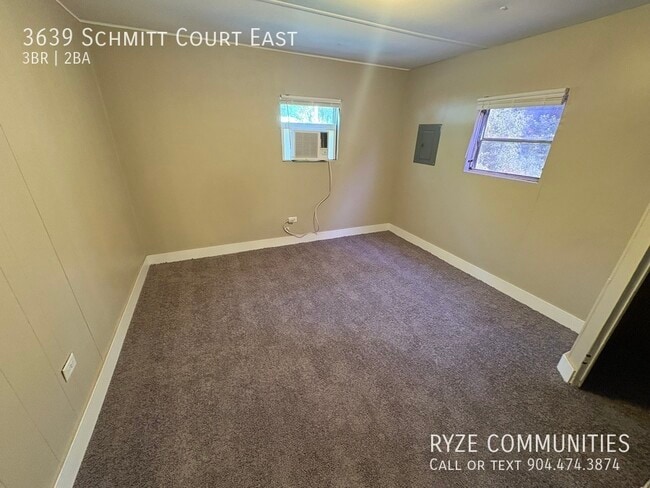 Building Photo - 3639 Schmitt Ct E