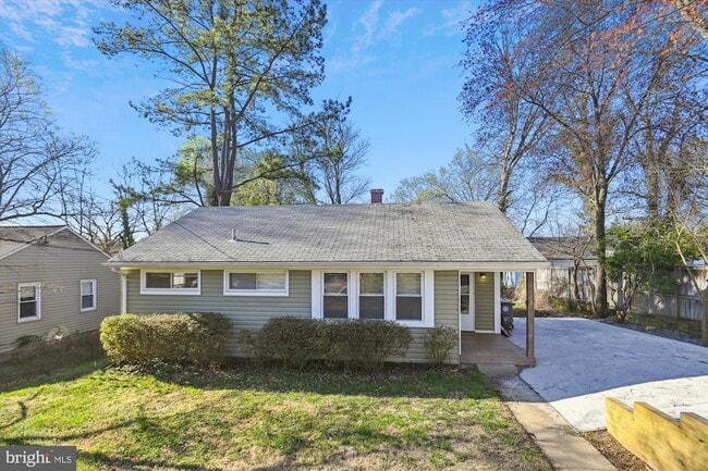 Building Photo - 1123 Parrish Dr