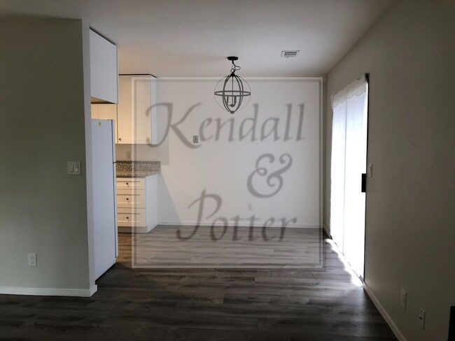 Building Photo - 2BD/1BA Condo in New Brighton Neighborhood