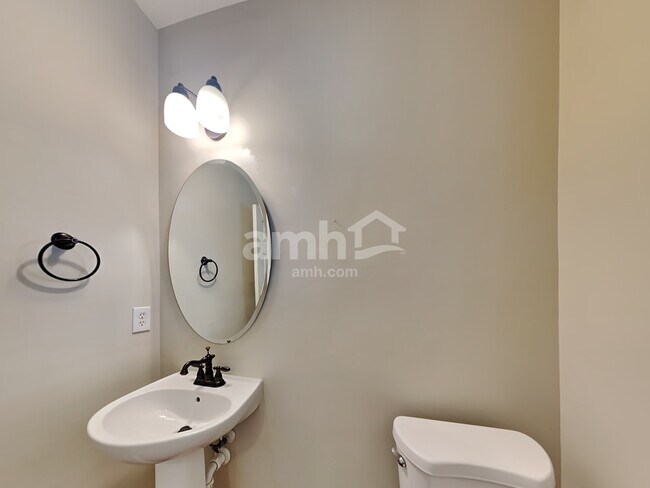 Building Photo - 3448 Mackinac Island Ln