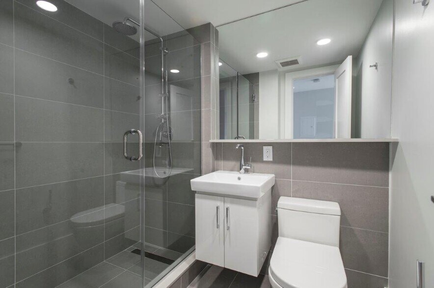 Building Photo - 334 Harvard St