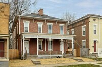 Building Photo - Clark Pl  60-64 MLR