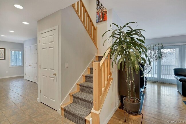 Building Photo - 99 Summit Ave