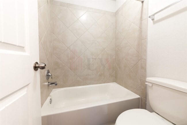 Building Photo - 2906 Orchid Ranch Dr