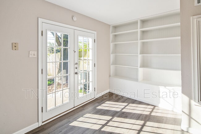 Building Photo - 2914 Prairie Flower Cir