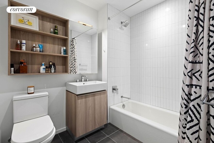 Building Photo - 505 State St