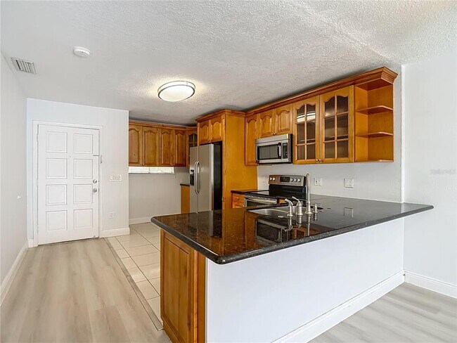 Building Photo - 6344 Newtown Cir