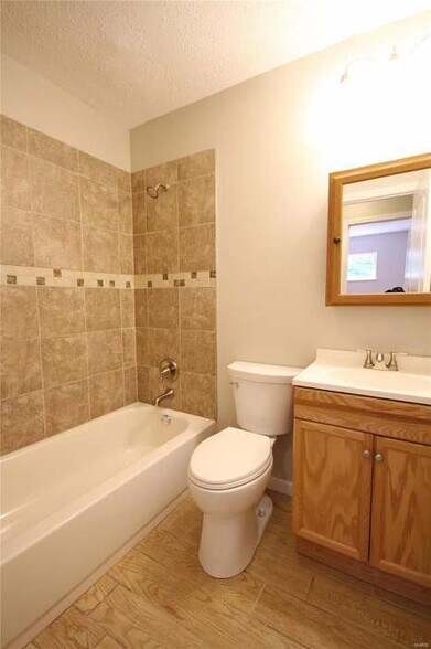 Building Photo - 8801 Chisholm Ct