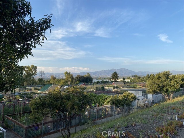 Building Photo - 2057 Via Mariposa E