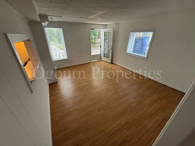 Building Photo - 158 Piedmont Ave