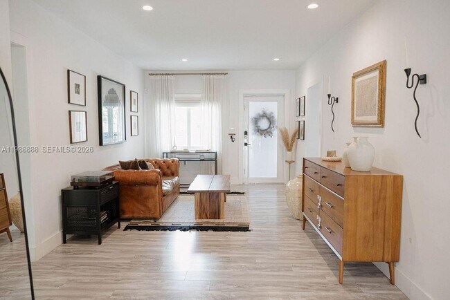 Building Photo - 3205 SW 68th Ave