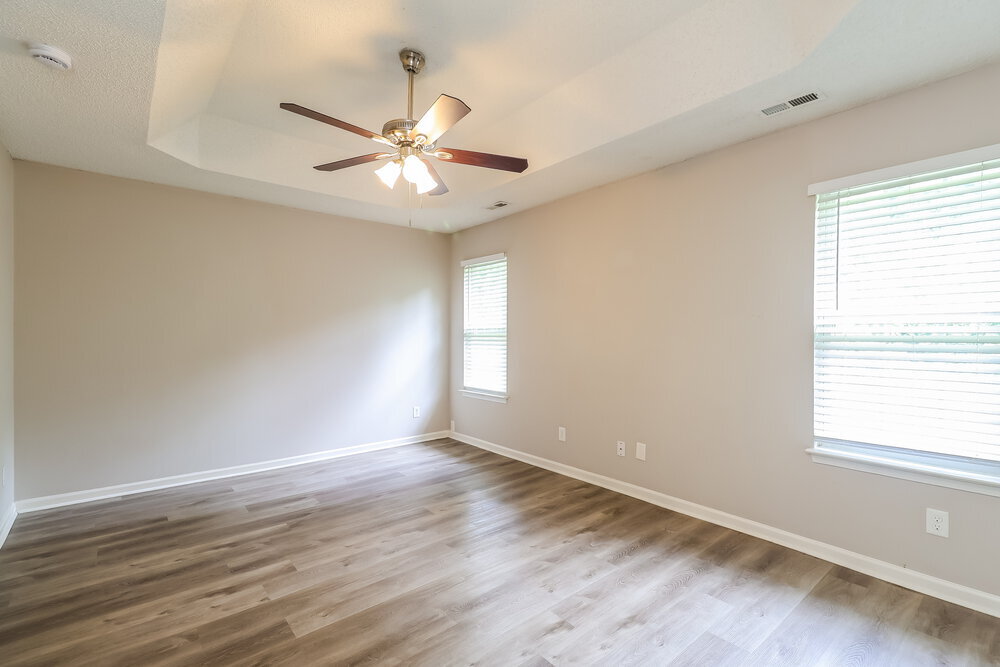 Building Photo - 7229 Kavan Hunter Dr