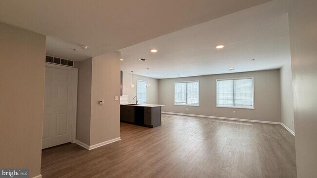 Building Photo - 134 Bridge St