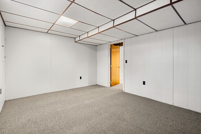 Building Photo - 206 Cardinal Ln