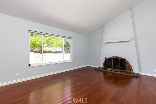 Building Photo - 618 Royalview St