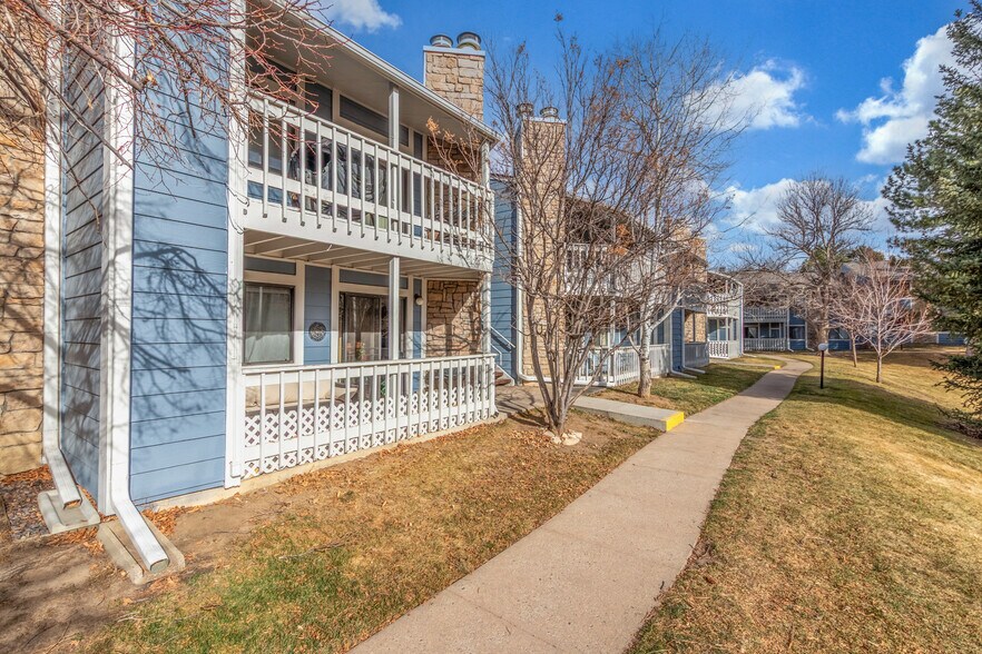 Building Photo - 8335 Fairmount Dr