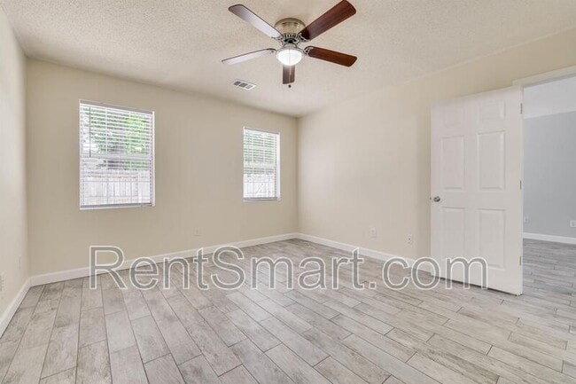 Building Photo - 4760 Brookwood Dr