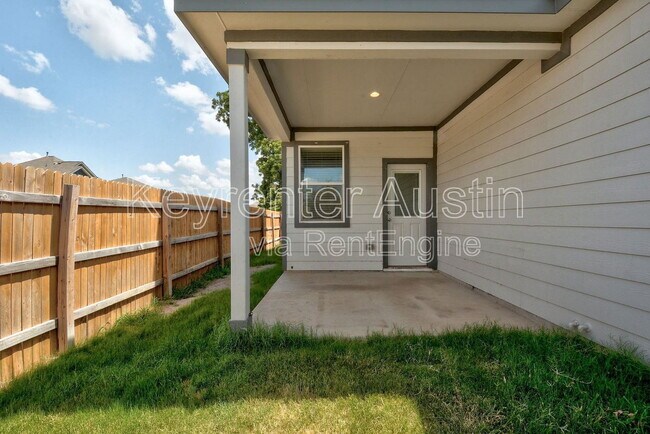 Building Photo - 1803 Los Olivios Wy