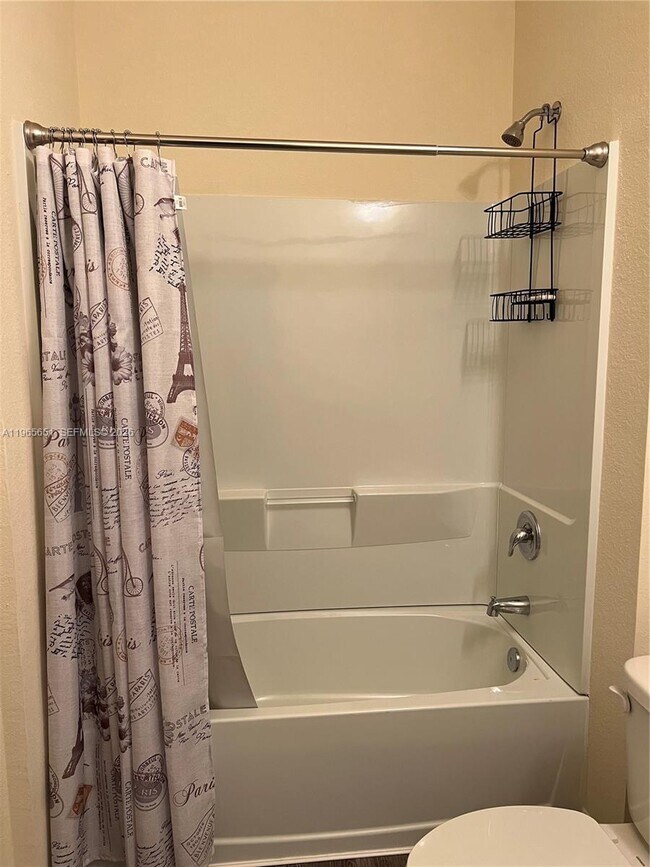 Building Photo - 9003 Largo Cir