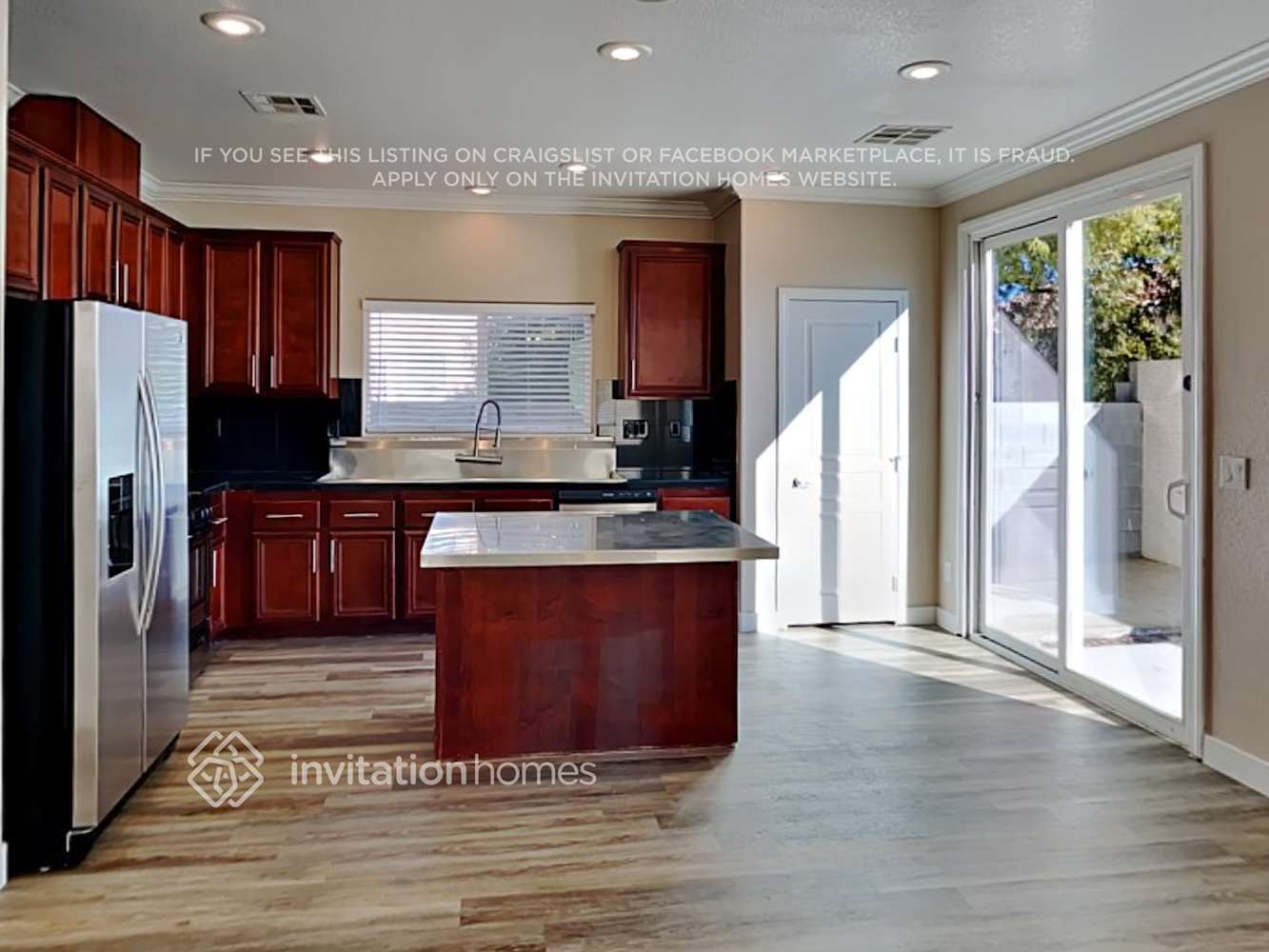 Building Photo - 3704 Dustin Lee St