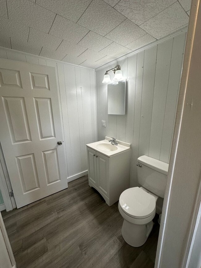 Building Photo - 190 Rogers Rd