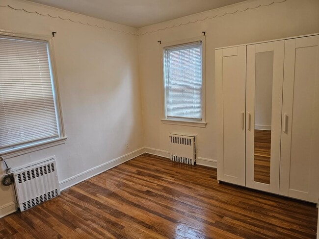 Building Photo - 42-07 Clearview Expy