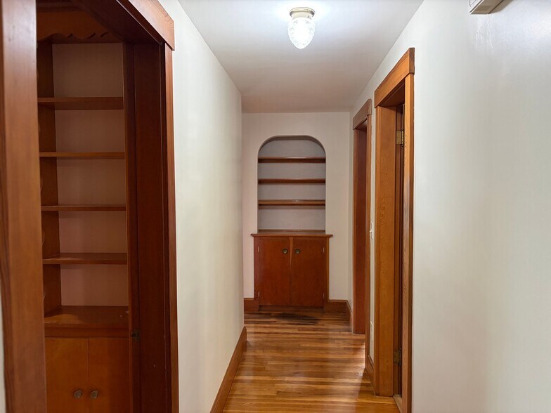 Building Photo - 21 Cunniff Ave