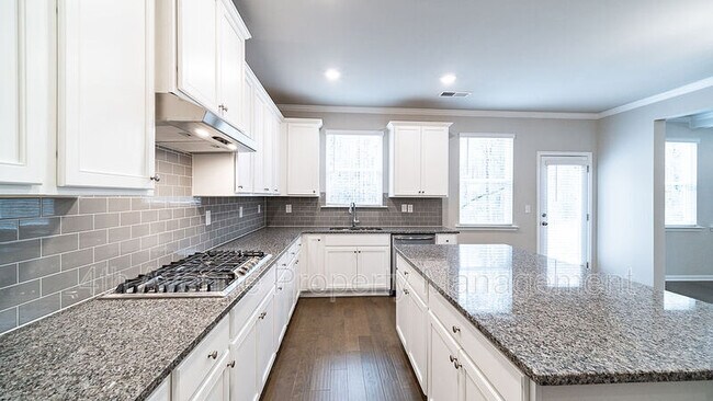 Building Photo - 209 Paxton LN