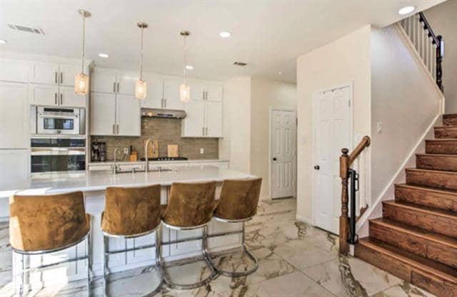 Building Photo - 1805 Arbor Creek Dr