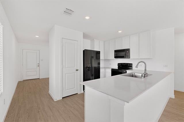 Building Photo - 6734 Highlands St