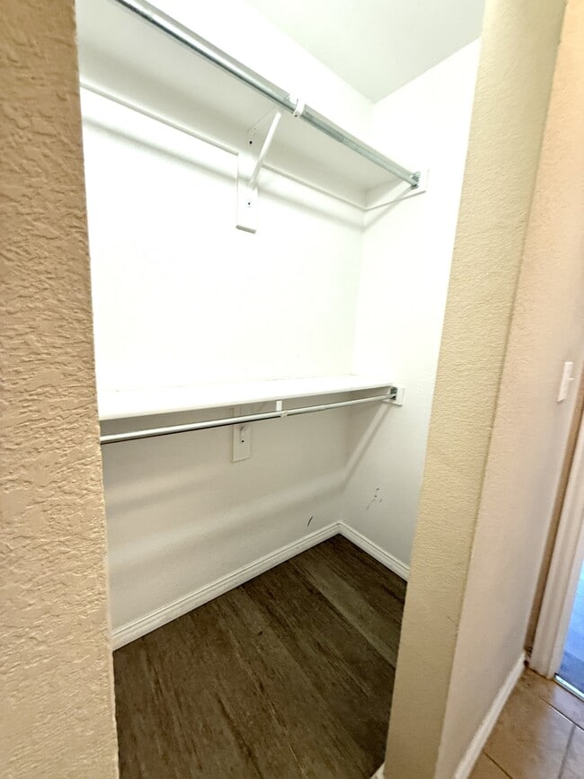 Building Photo - 4707 Mill Creek Dr