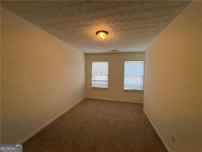 Building Photo - 2485 Emma Way NW